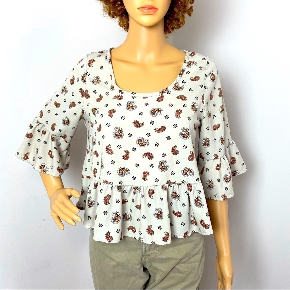 Peach Royal Paisley Ruffle Blouse – Cream/Orange, Fits Like Small